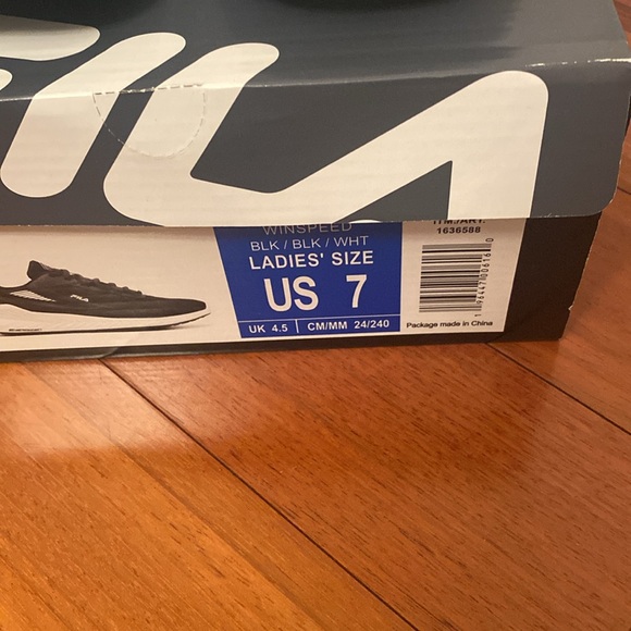 Fila ladies trazoros wind speed lace up athletic shoes - Picture 9 of 9